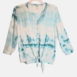 Grand & Greene women's XL tie dye blue tie front pullover top. 5037